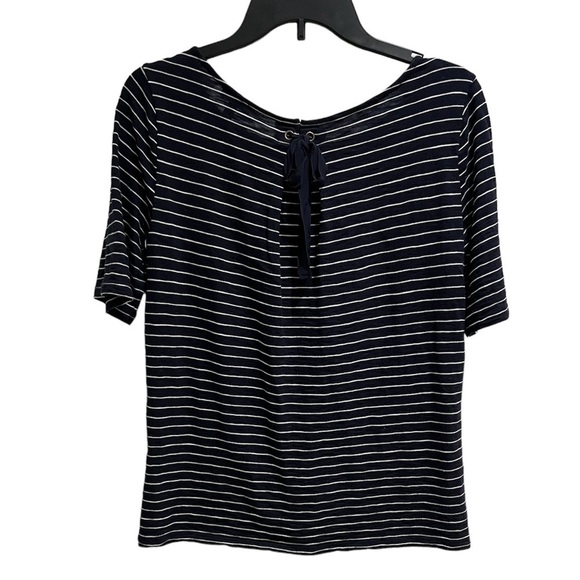 Talbots Navy & White Stripe Shirt With Back Dart, Grommets & Bow Size Small - Picture 2 of 5